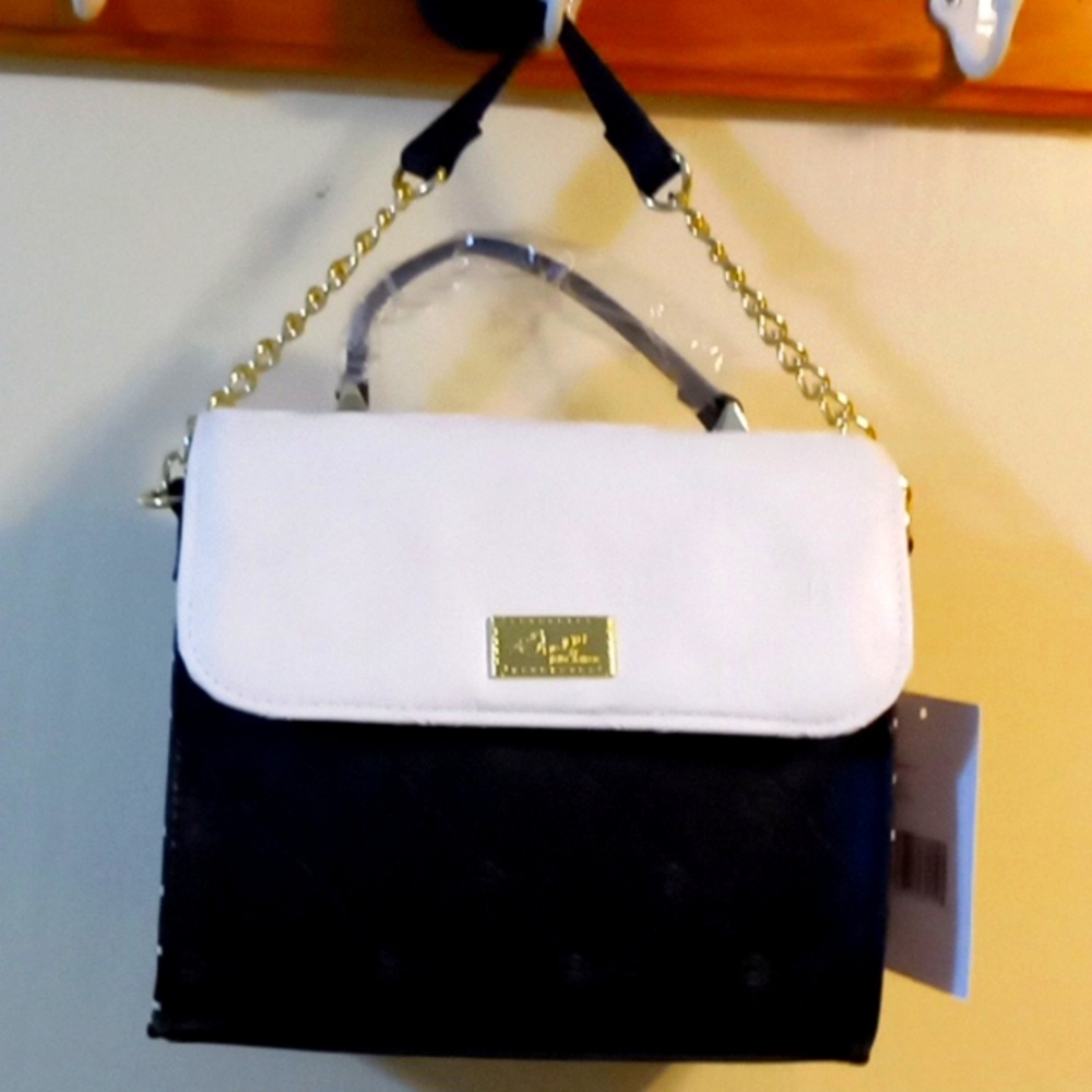 Betsey Johnson Luv Betsey Handbag 👜 New CLEARANCE FINAL PRICE!